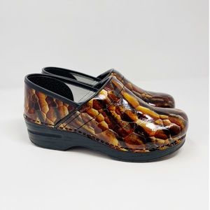 Dansko Clogs Patent Leather Tigers Eye